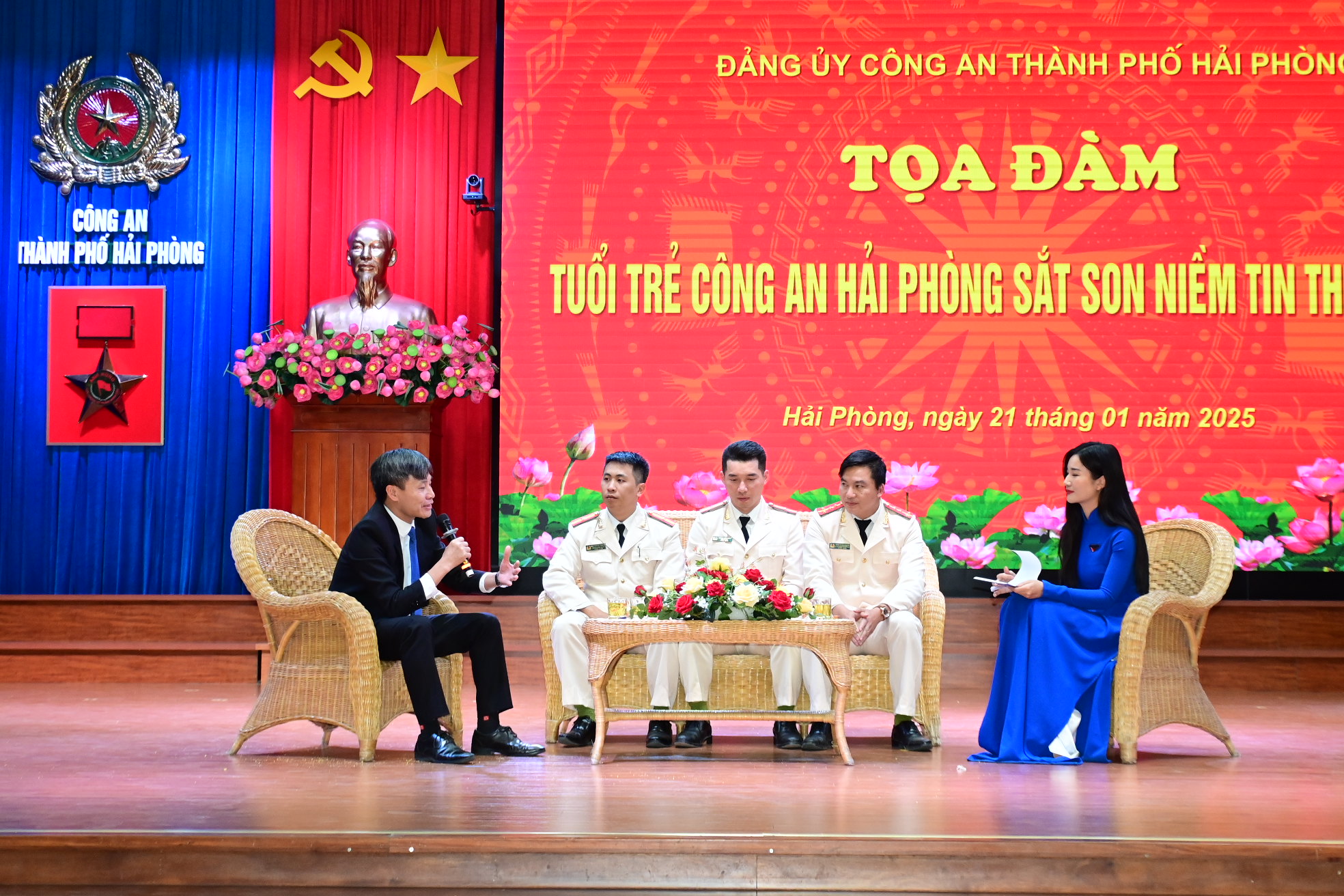 Công khai tập thể, cá nhân khen thưởng cấp Nhà nước 